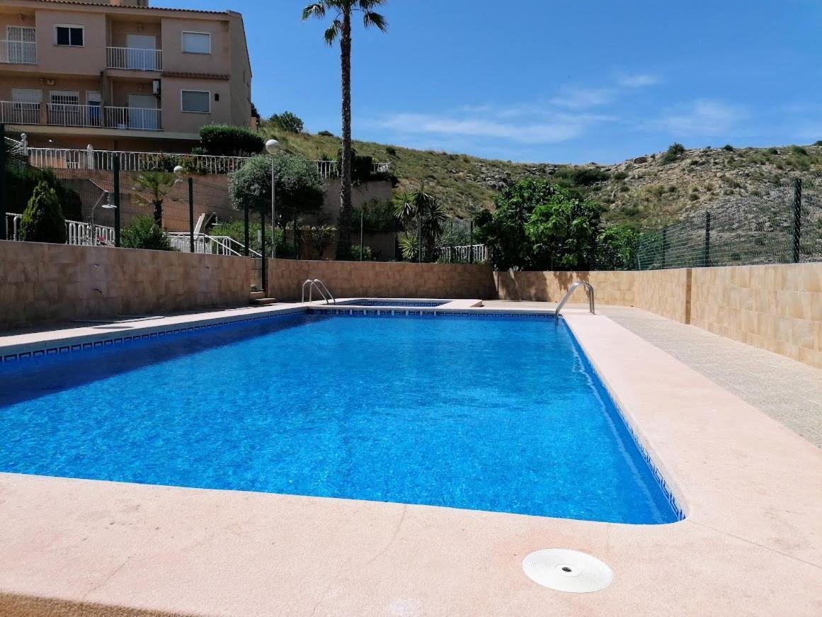Magnificent 3 Bedroom House Close To The Beach With Community Swimming Pool Santa Pola Exteriér fotografie
